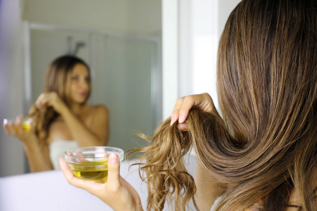 Benefits of Using Castor Oil for Hair Growth: A Comprehensive Guide